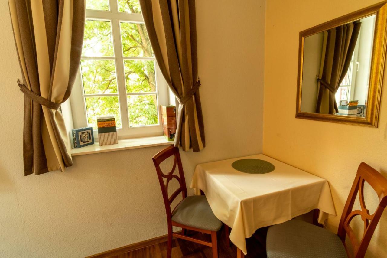 Ferienwohnung Gutshaus von Bismarck An der Schmucke Exterior foto